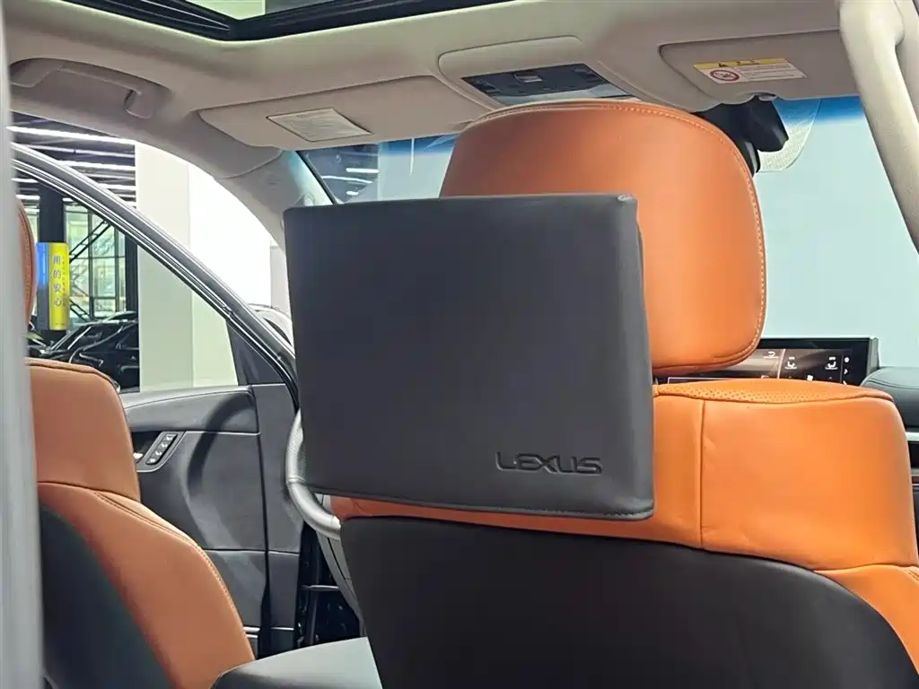 Lexus LX 2018 — фото 10