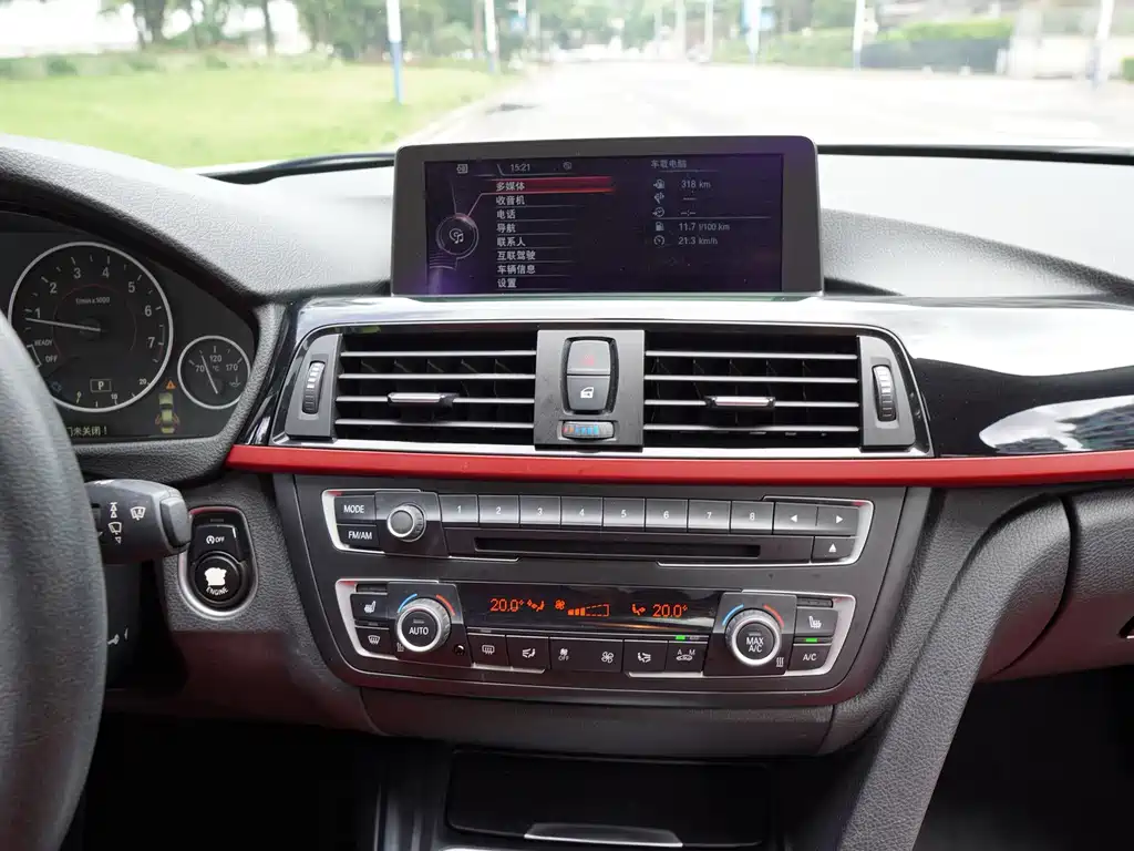 BMW 3 Series 2014 — фото 10