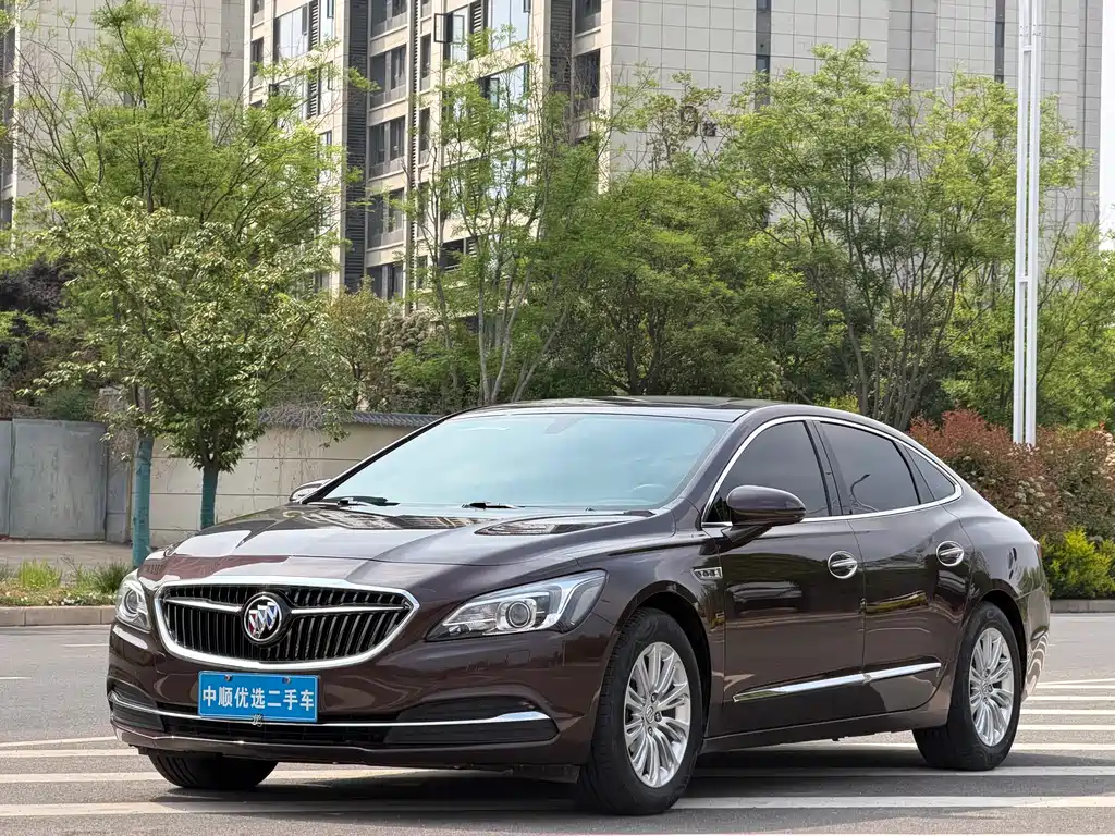 Buick LaCrosse 2016 — фото 1
