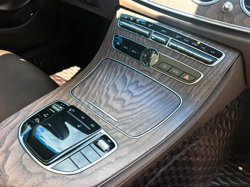Mercedes-Benz E-Class 2019 — фото 4