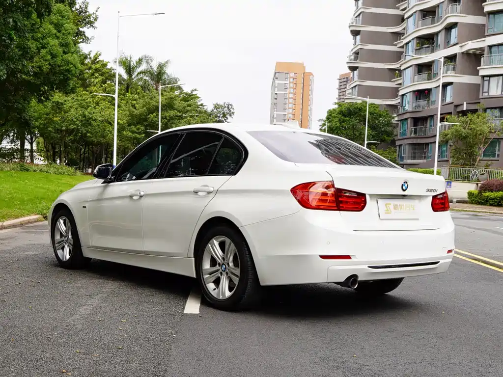 BMW 3 Series 2014 — фото 12