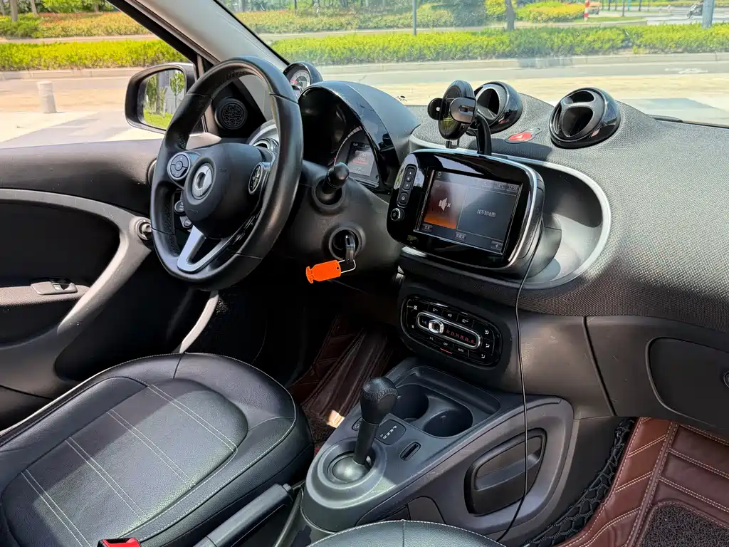 smart Forfour 2018 — фото 18