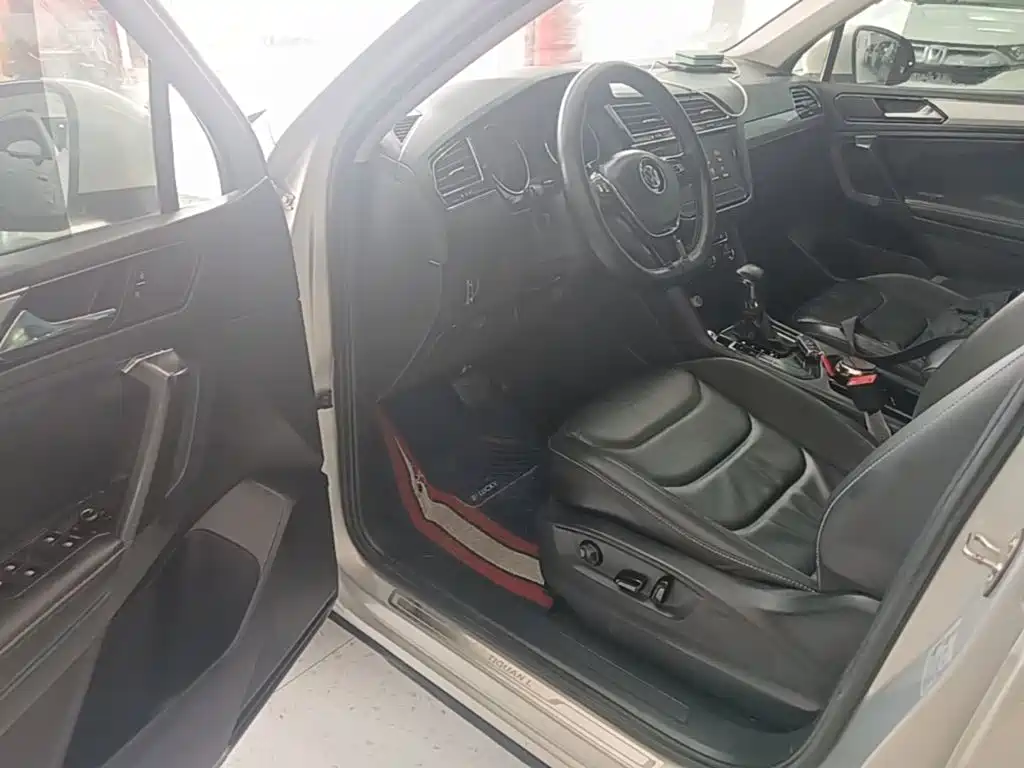 Volkswagen Tiguan L 2019 — фото 16