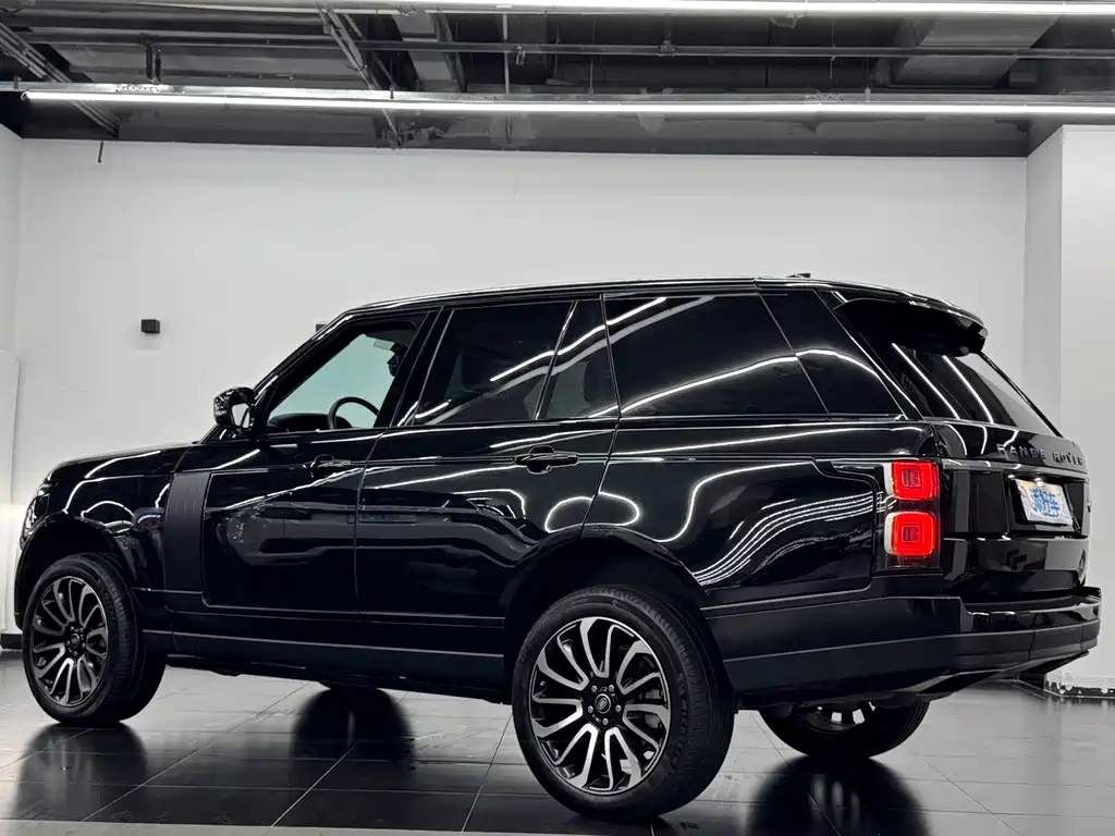 Land Rover Range Rover 2021 — фото 14