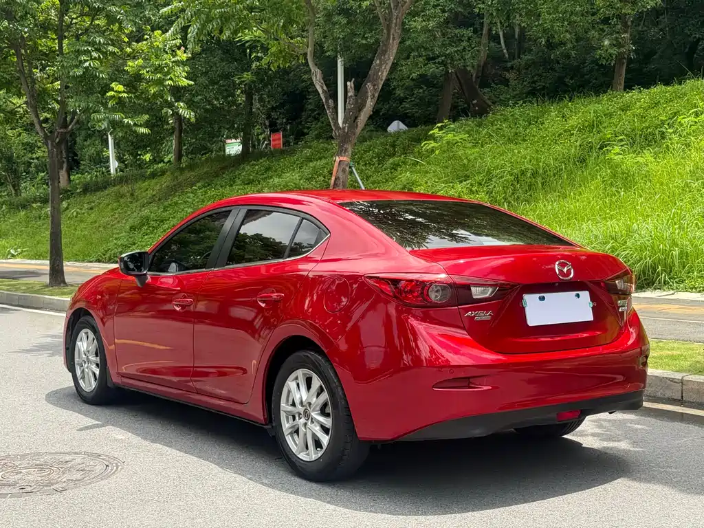 Mazda 3 Axela 2015 — фото 7