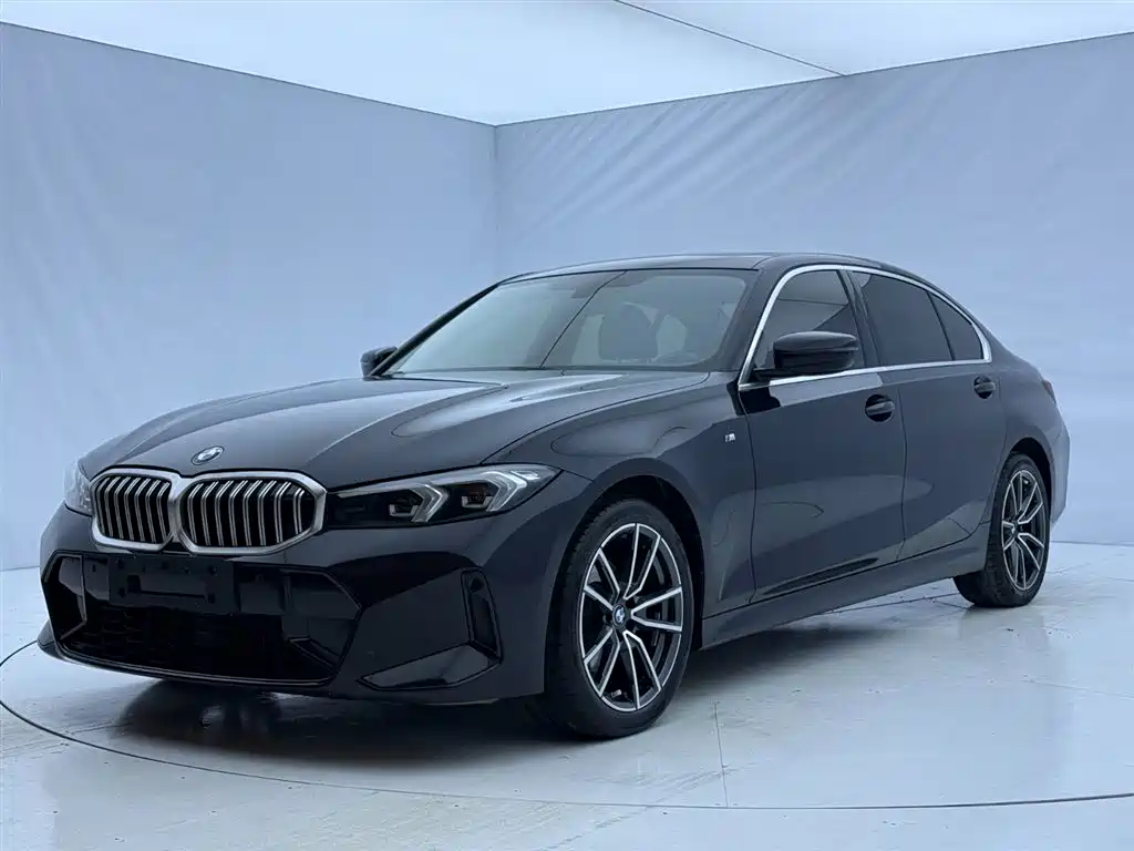 BMW 3 Series 2023 — фото 1