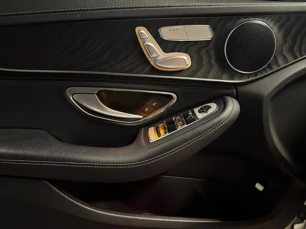 Mercedes-Benz C-Class 2019 — фото 6