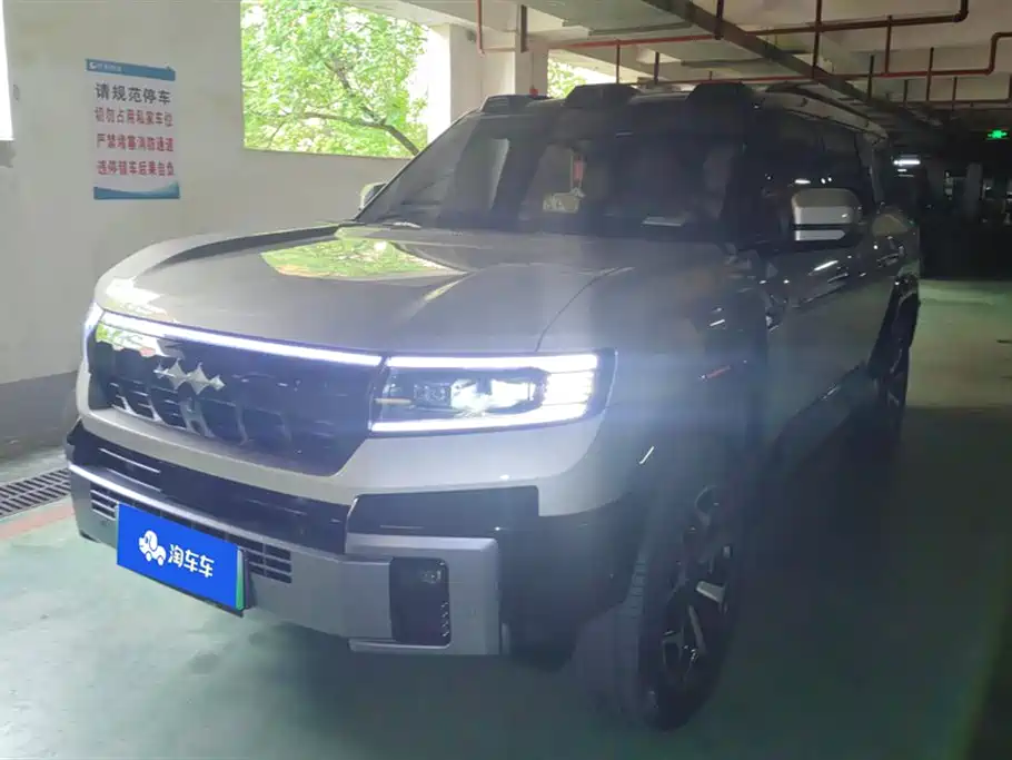 Fang Cheng Bao Leopard 8 2025