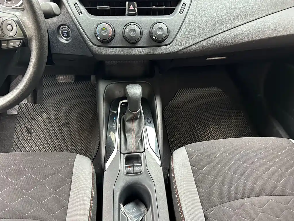 Toyota Corolla 2023 — фото 15
