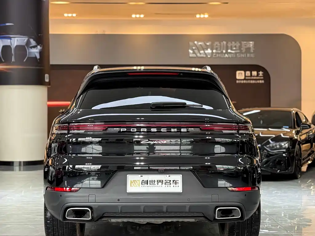 Porsche Cayenne 2025