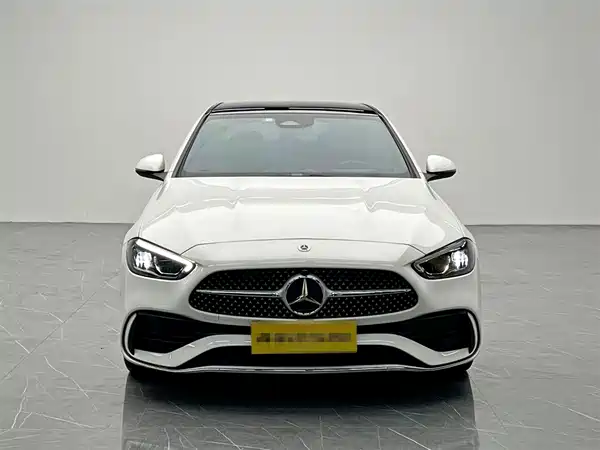 Mercedes-Benz C-Class 2024