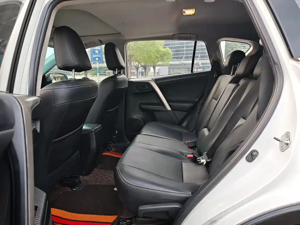 Toyota RAV4 2016