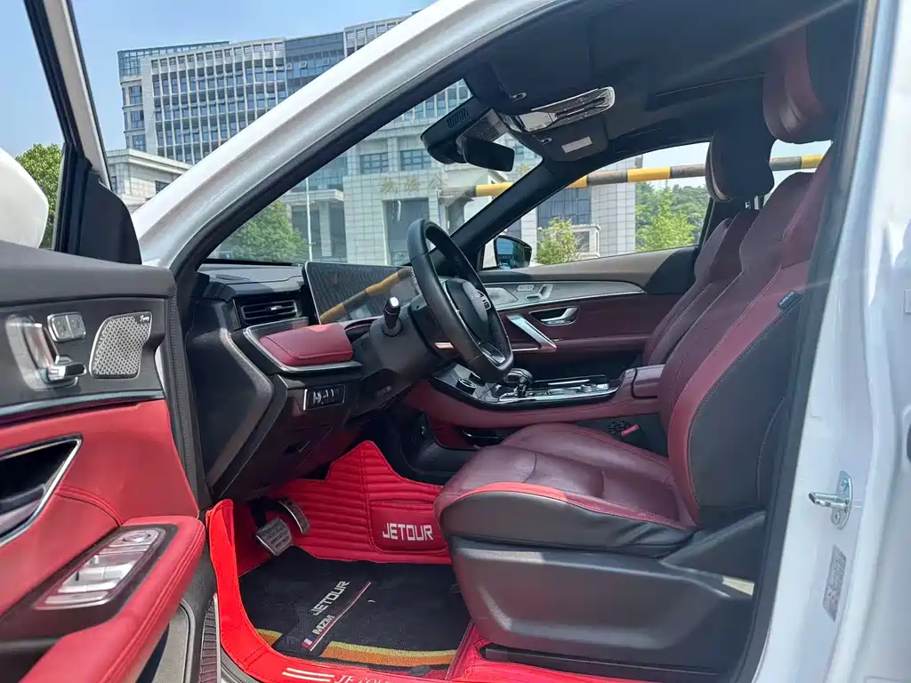 Jetour Jietu X70 PLUS 2021 — фото 17