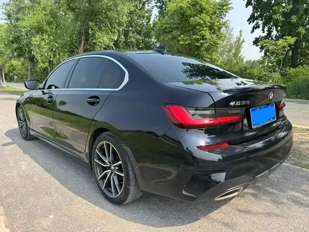 BMW 3 Series 2021