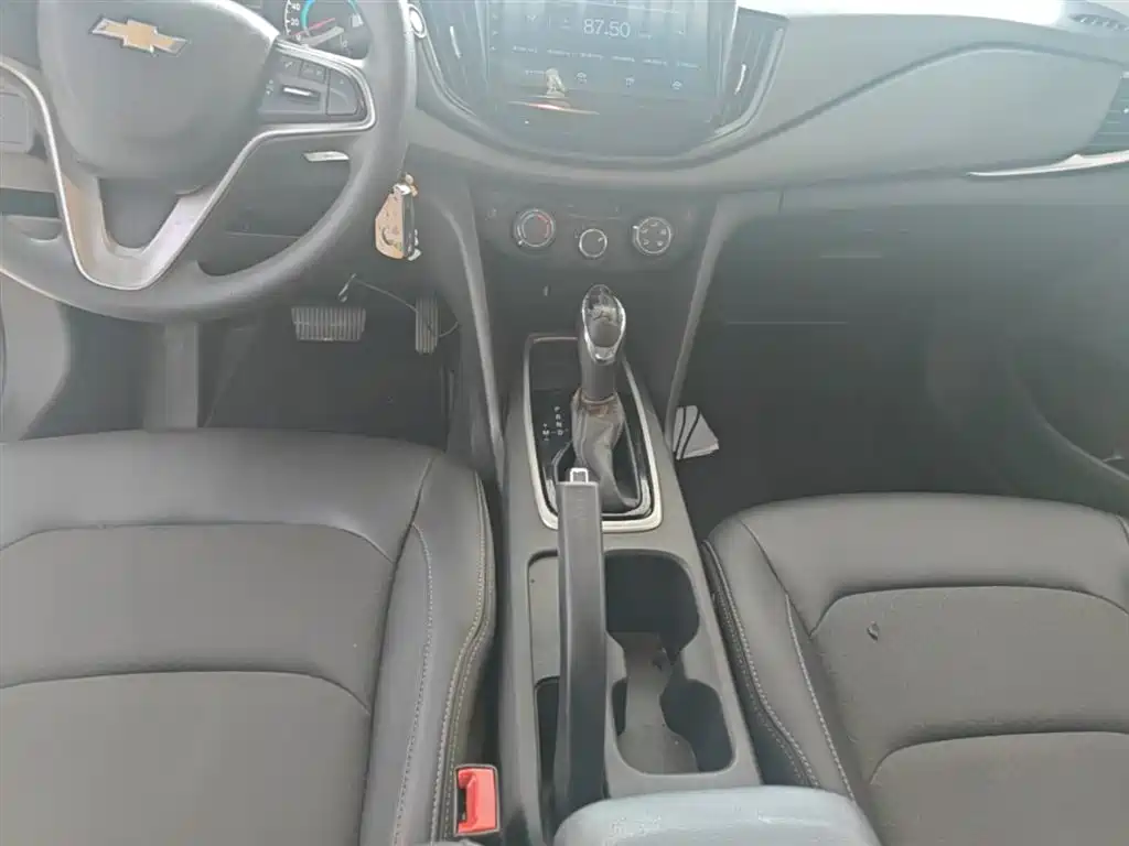 Chevrolet Cavalier 2018 — фото 14