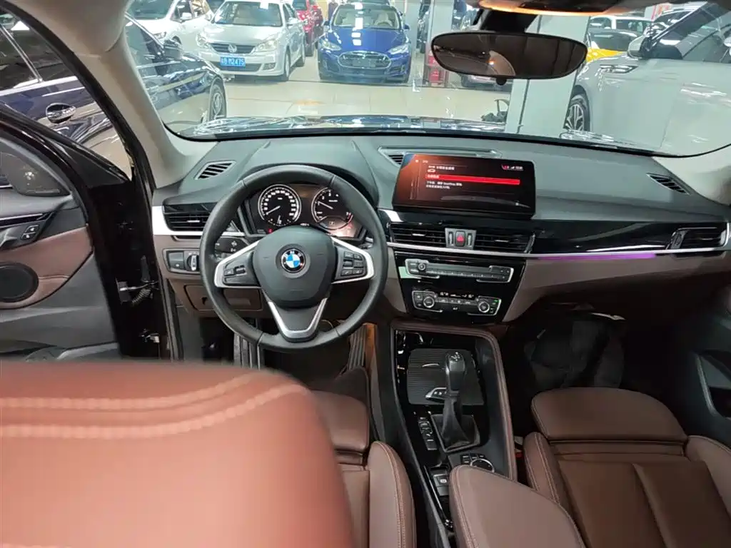 BMW X1 New Energy 2020 — фото 10