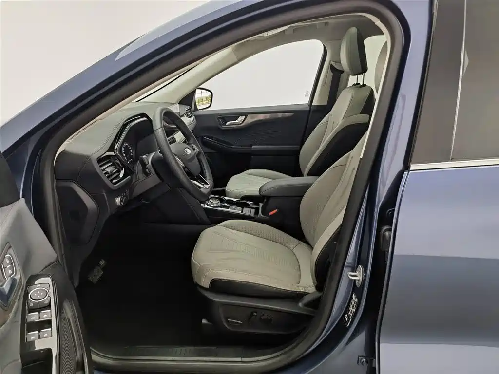 Ford Escape 2023 — фото 10