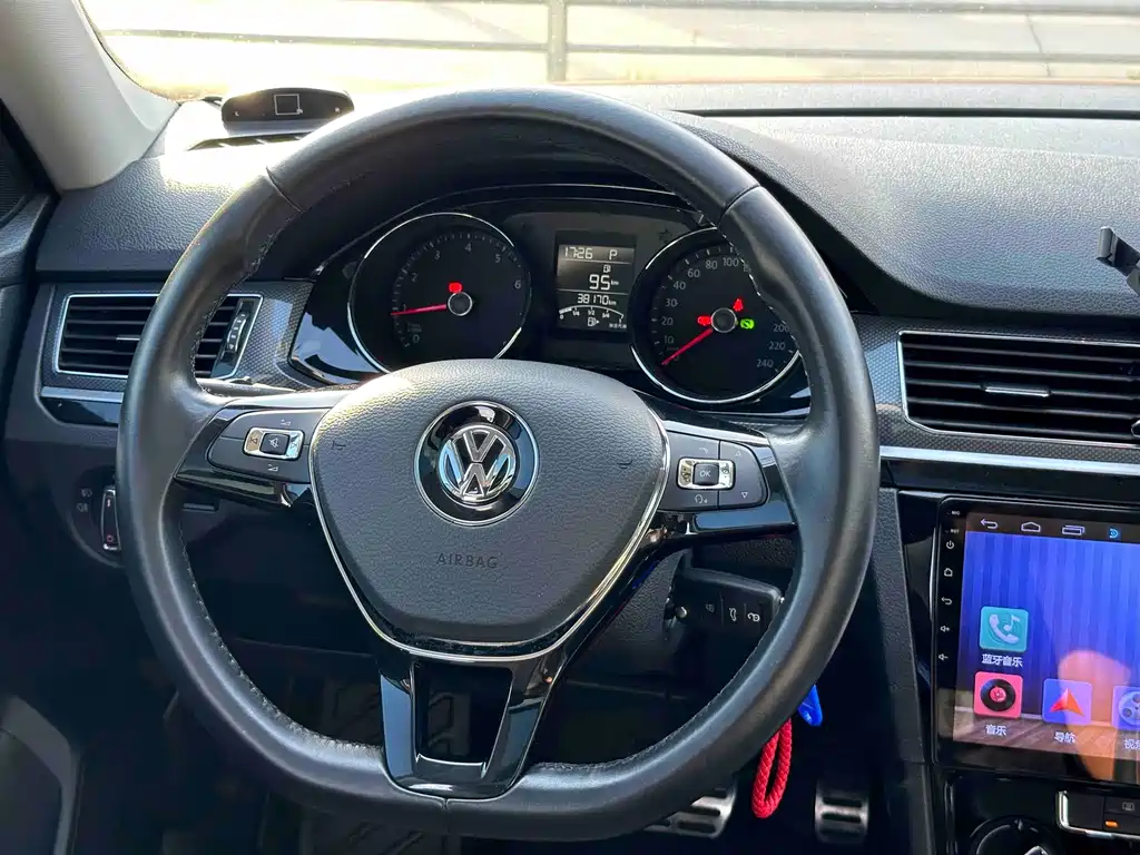 Volkswagen C-Trek 2019