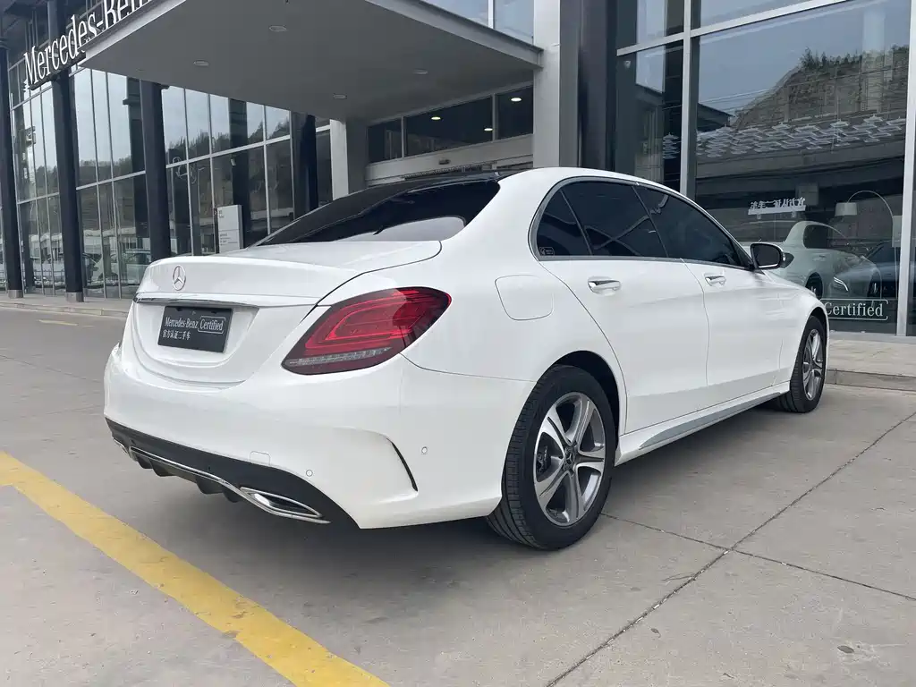 Mercedes-Benz C-Class 2021 — фото 10