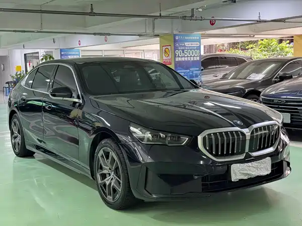 BMW i5 2024