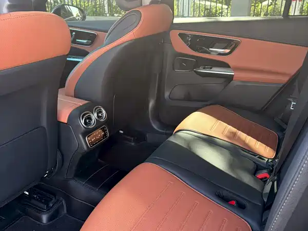 Mercedes-Benz GLC 2024