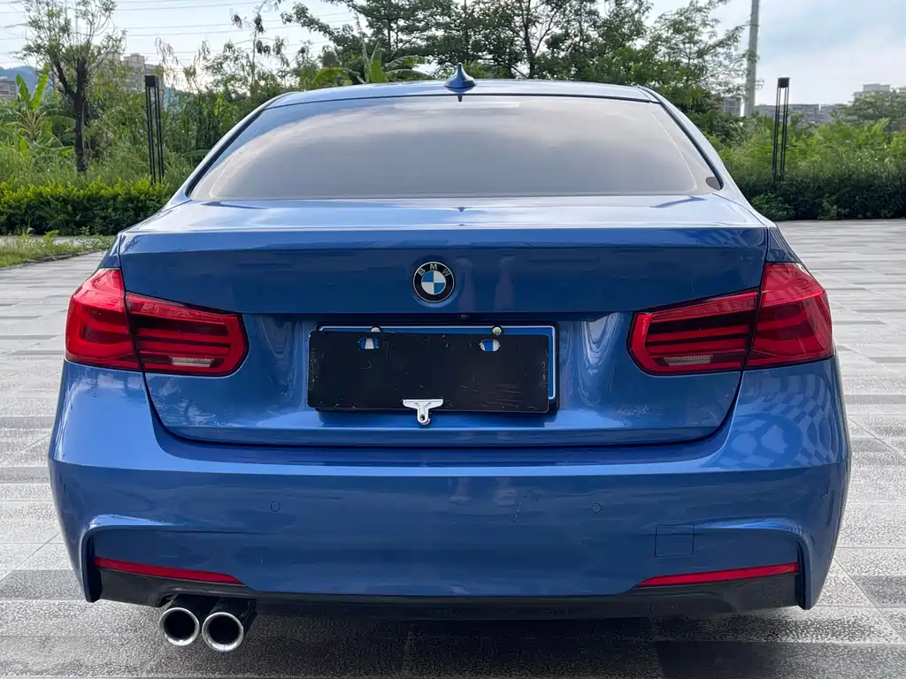 BMW 3 Series 2019 — фото 8