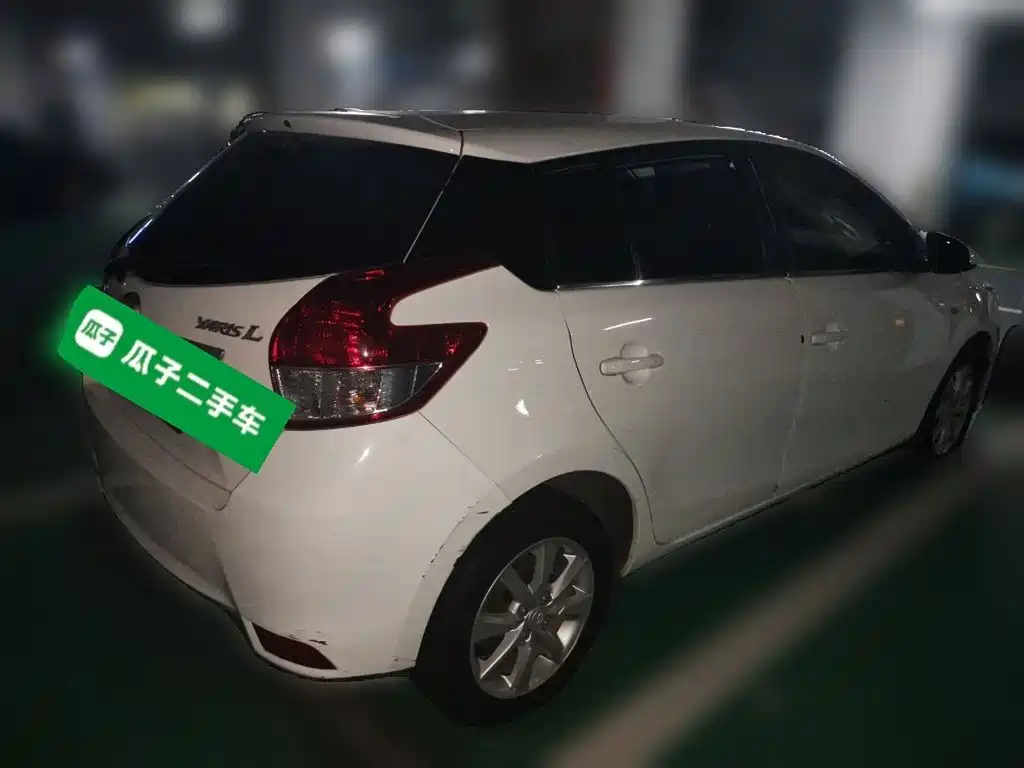 Toyota Yaris L 2014
