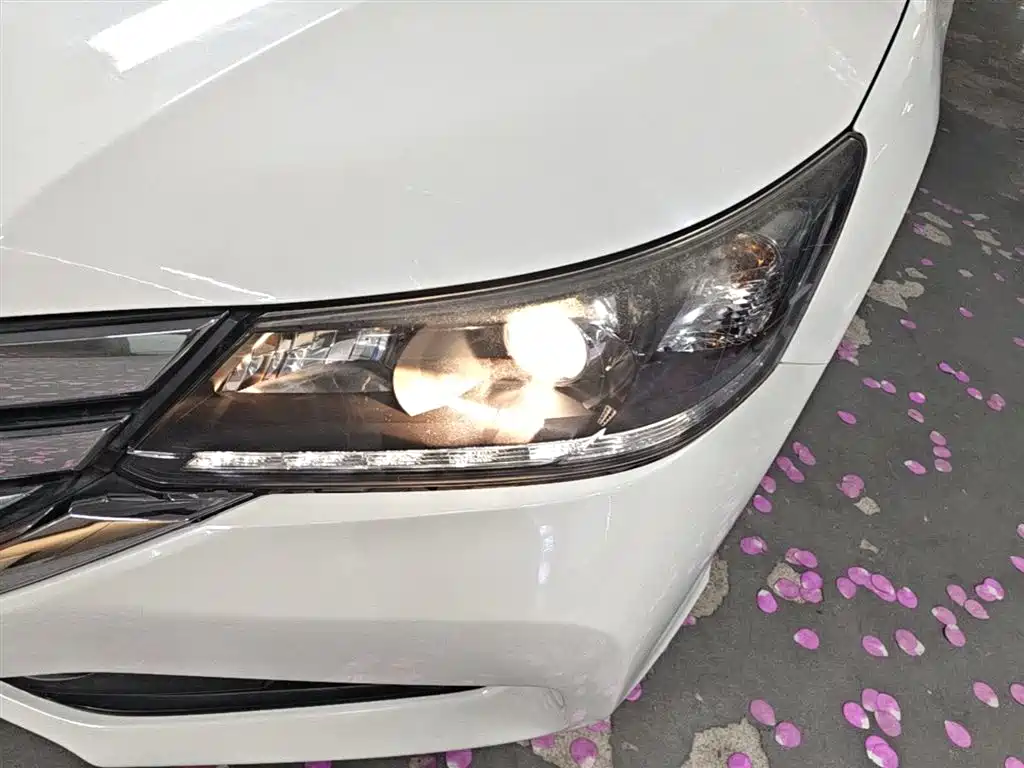Honda Accord 2015 — фото 24