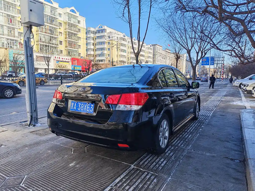 Subaru Legacy 2011