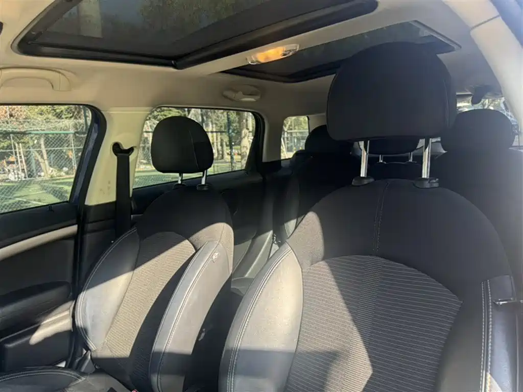 MINI Countryman 2015 — фото 12