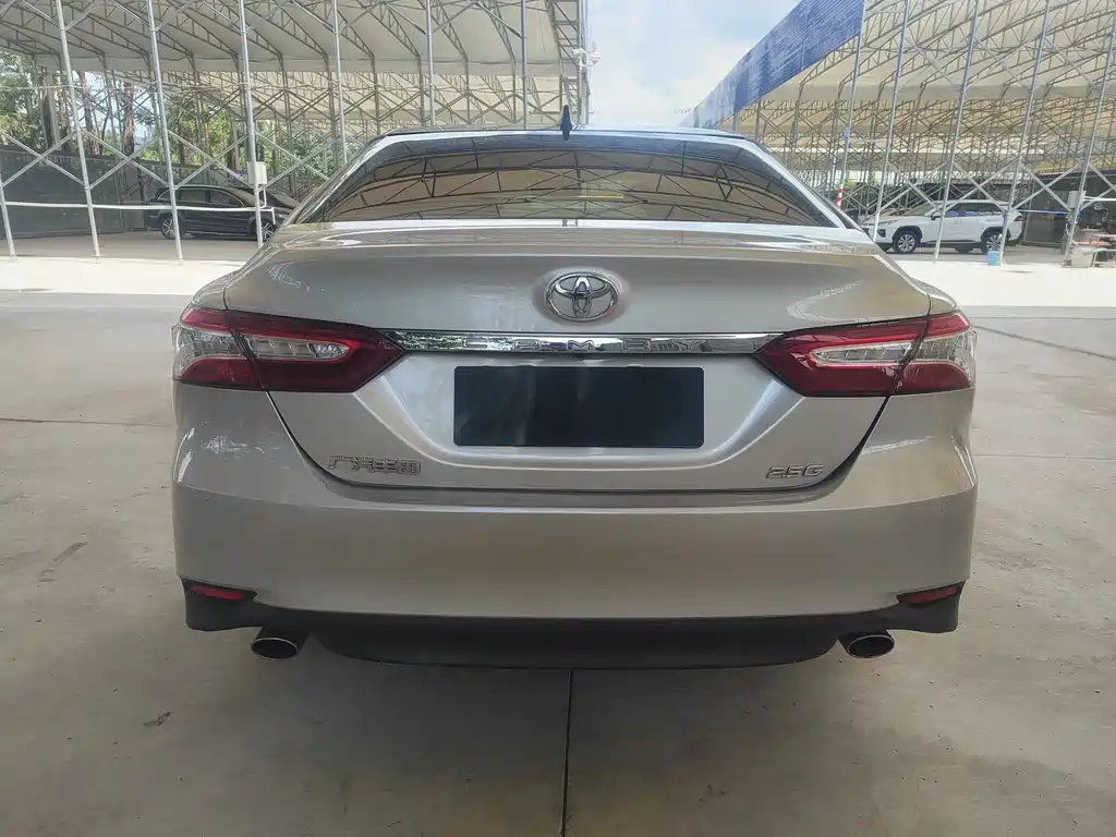 Toyota Camry 2021 — фото 5