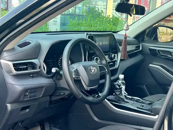Toyota Highlander 2022