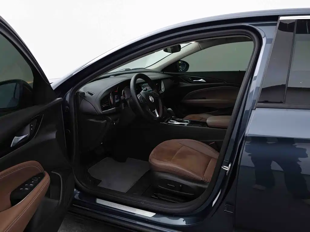Buick Regal 2020 — фото 13