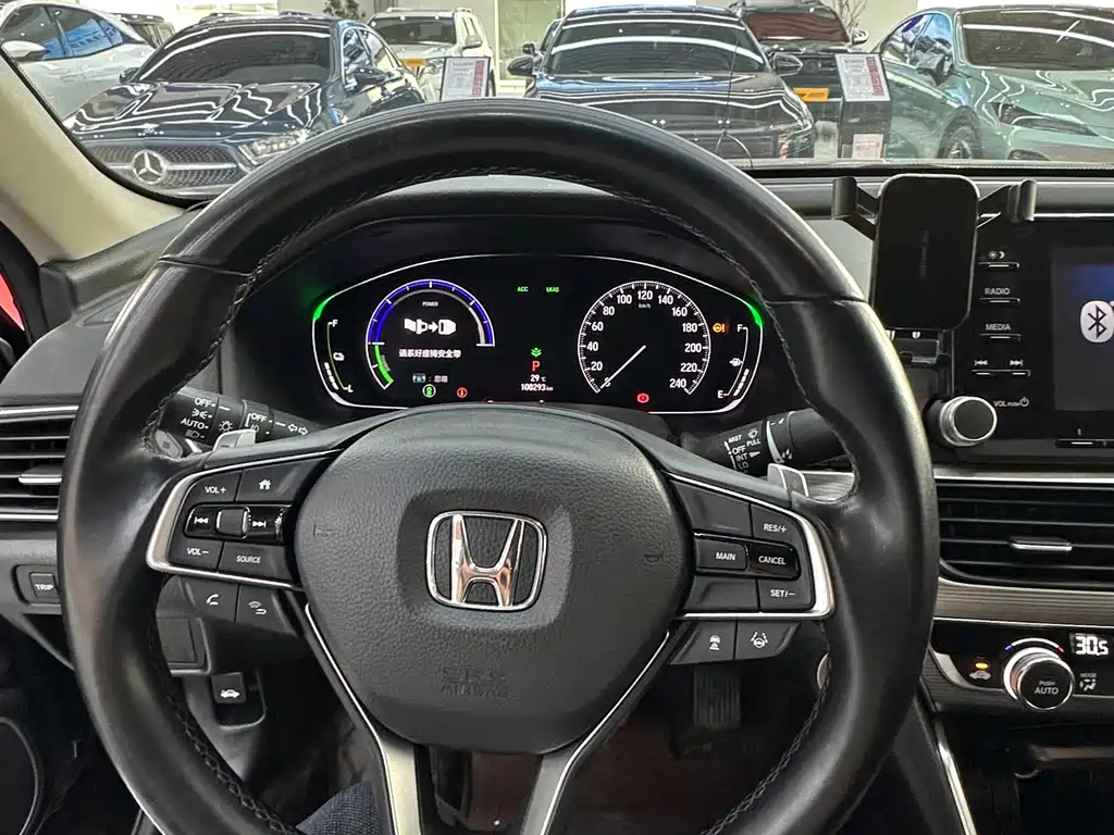 Honda Accord 2018 — фото 6