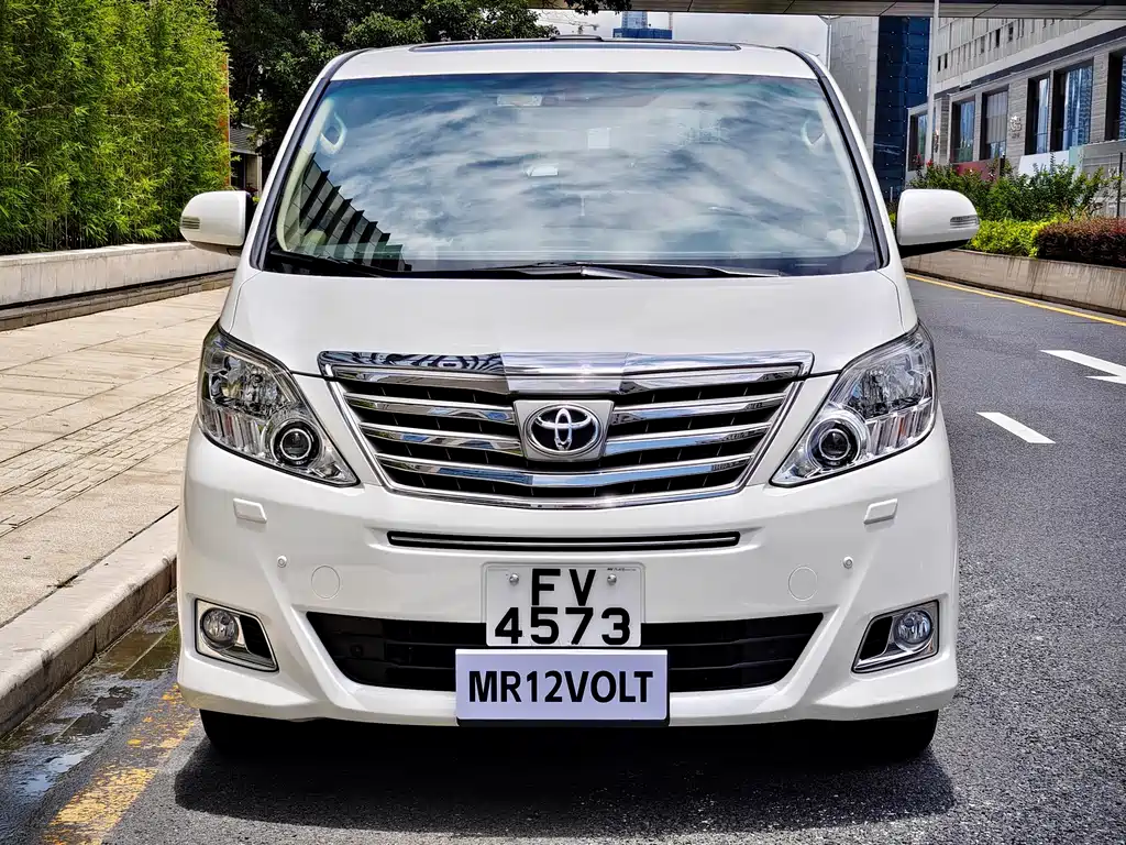 Toyota Alphard 2012 — фото 18