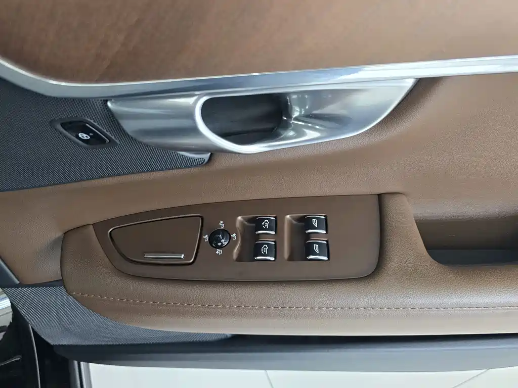 Volvo S90 2025 — фото 15