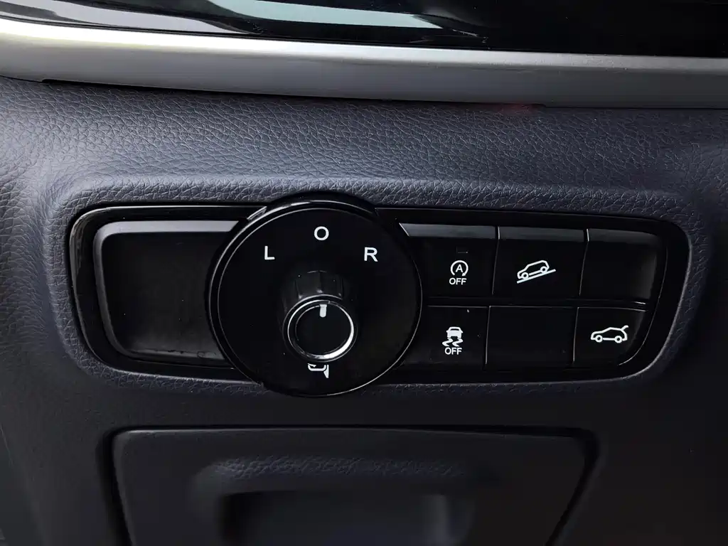 GAC Motor Trumpchi M8 2021 — фото 33