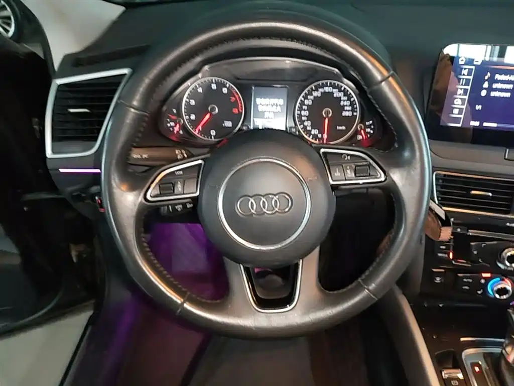 Audi Q5 2018 — фото 11