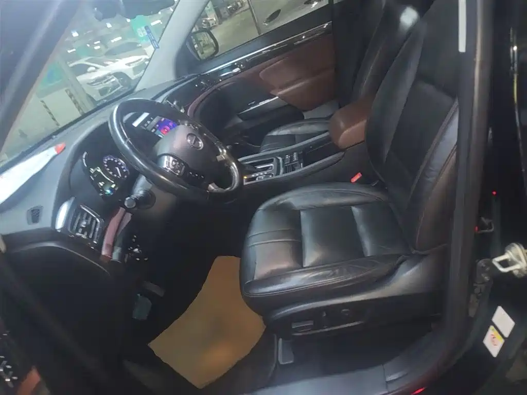 GAC Motor Trumpchi GS8 2019 — фото 15
