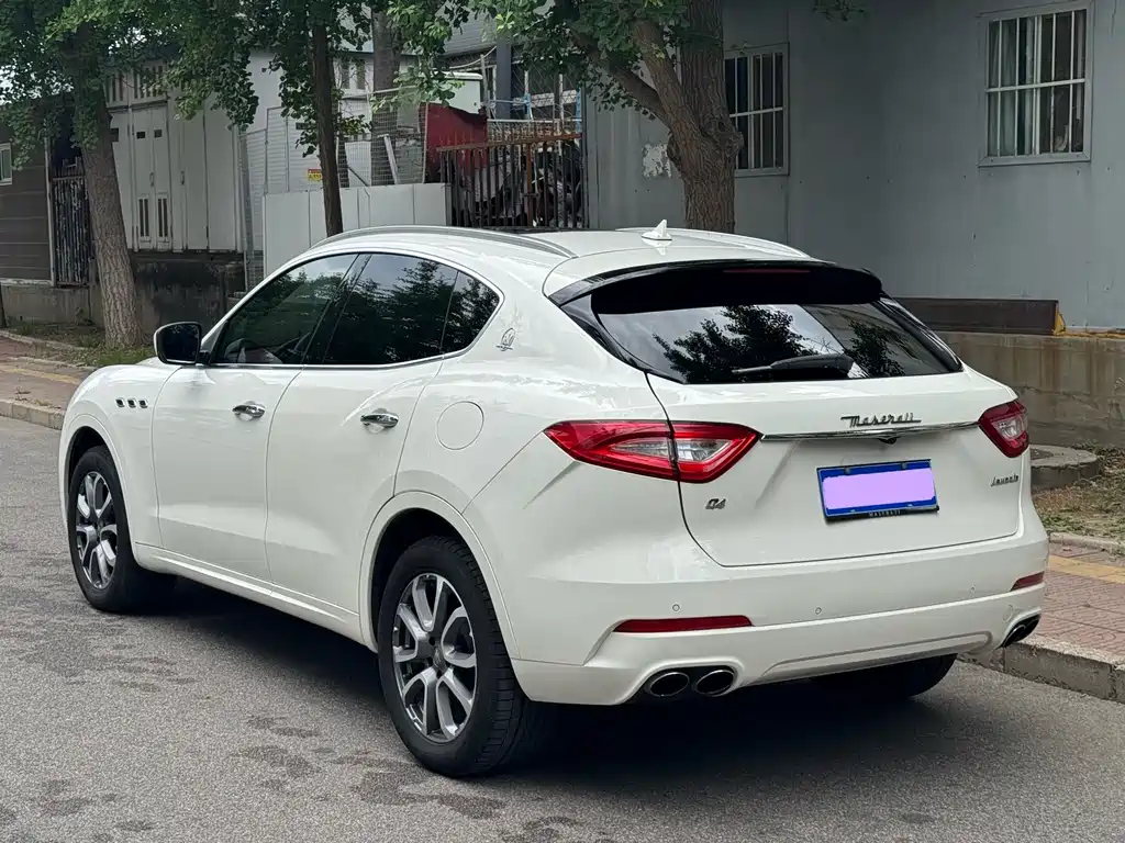 Maserati Levante 2017 — фото 6