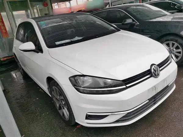 Volkswagen Golf 2020
