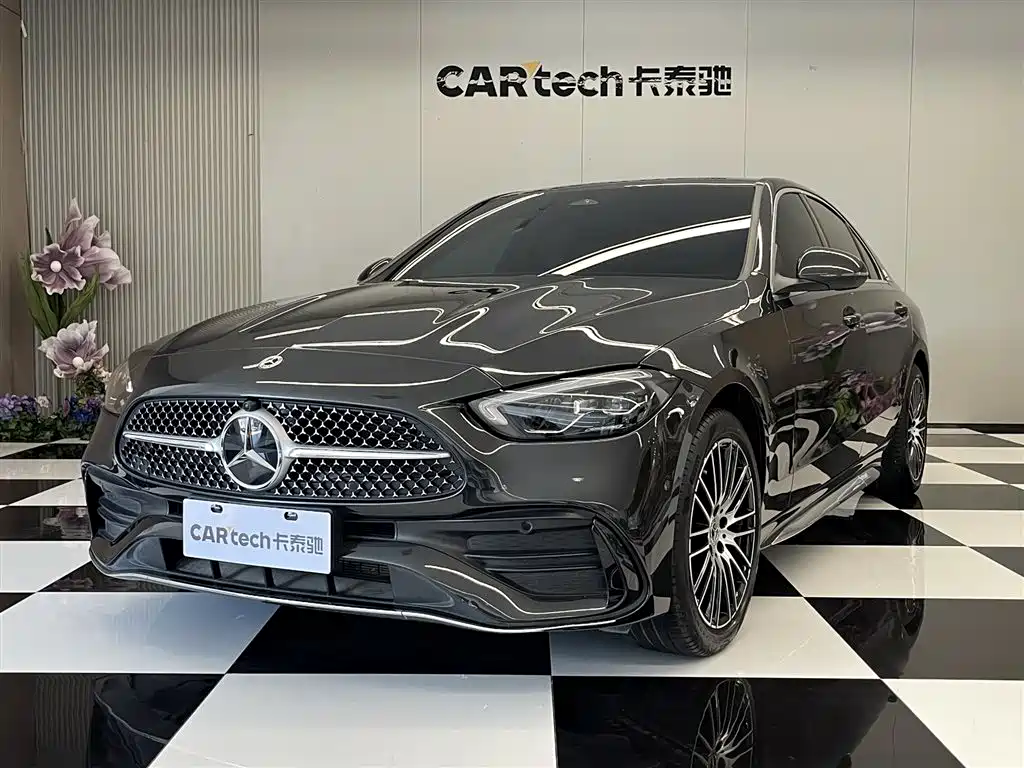 Mercedes-Benz C-Class 2024