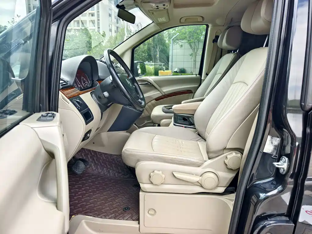 Mercedes-Benz Viano 2014