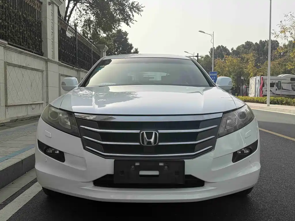 Honda Crosstour 2014 — фото 2
