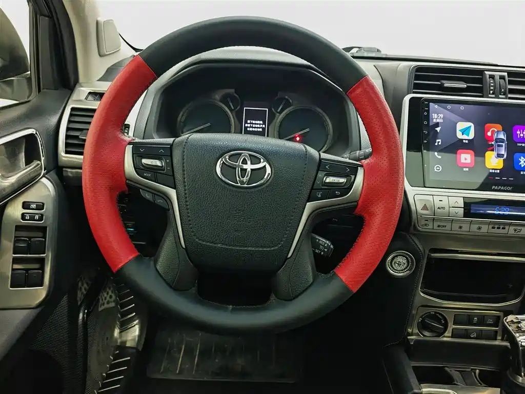 Toyota Prado 2018 — фото 11