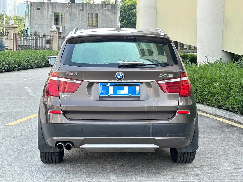 BMW X3 2011 — фото 9