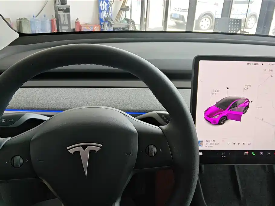 Tesla Model Y 2023 — фото 14