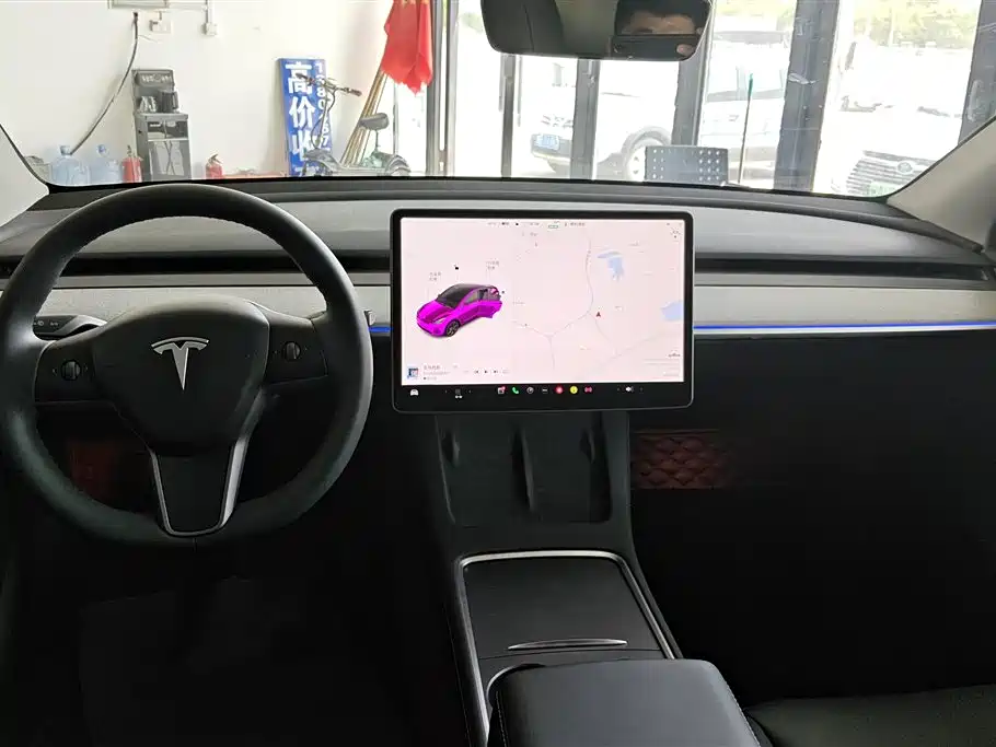 Tesla Model Y 2023 — фото 12