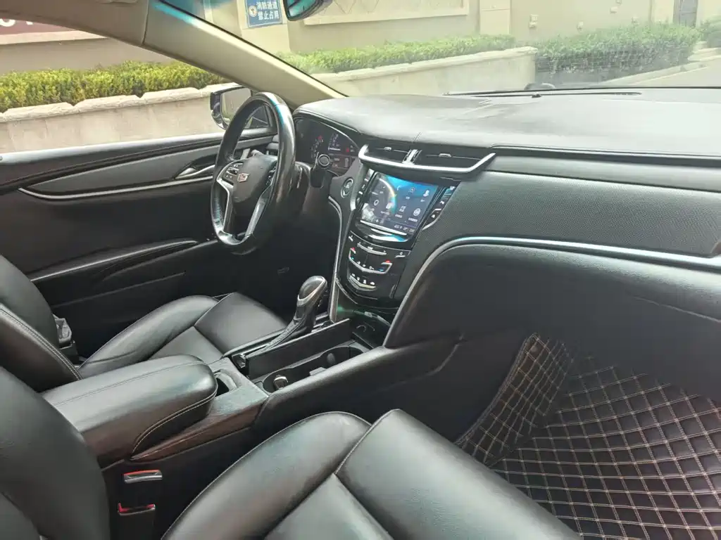 Cadillac XTS 2019 — фото 10