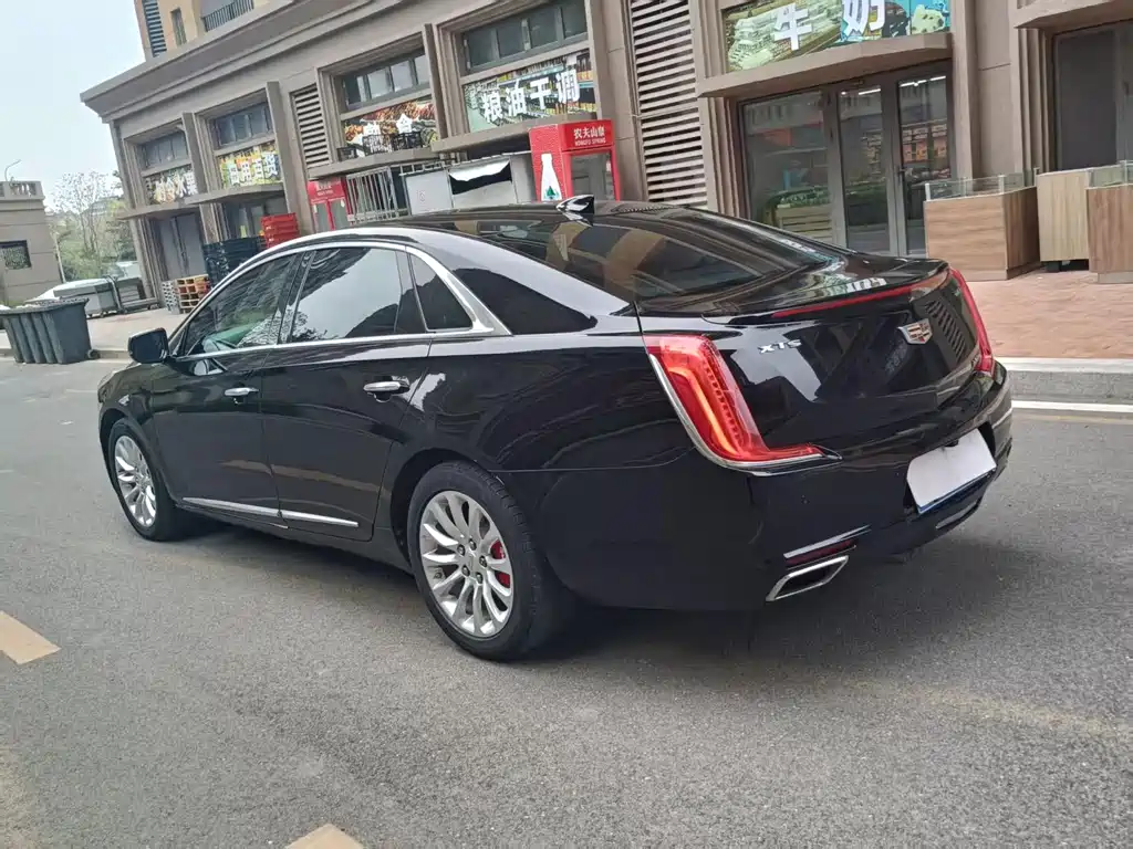 Cadillac XTS 2019 — фото 12